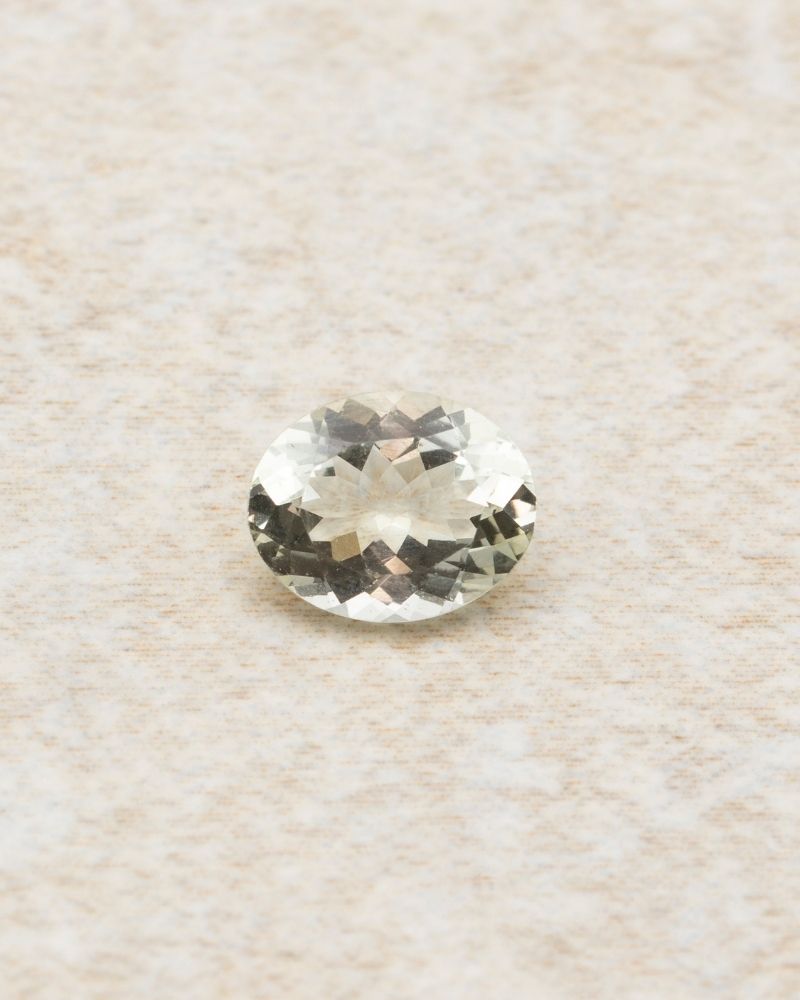 beriliu-natural-oval