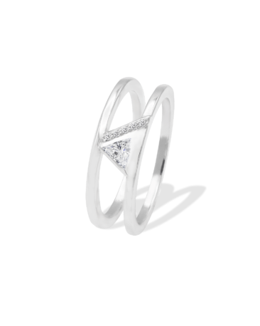 inel-deosebit-diamant-trillion-cut-aur-alb
