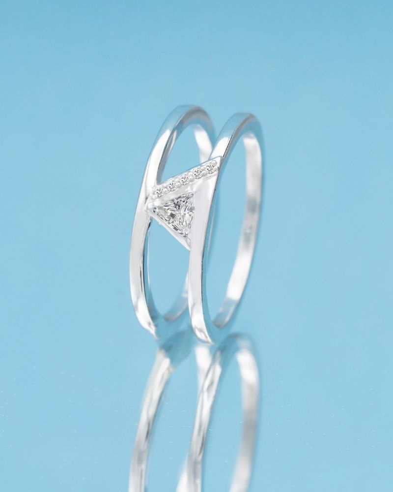 inel-one-in-a-trillion-diamante-iona