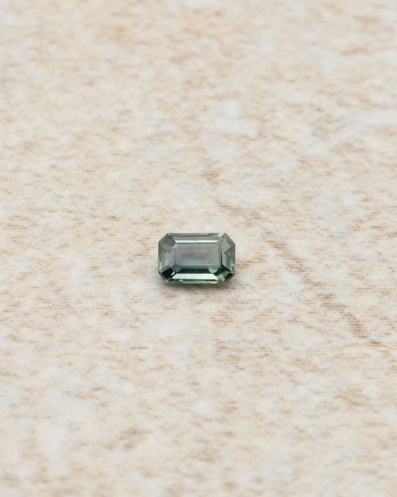 Safir Natural Bicolor “Aegean Blue”, 0.3 ct