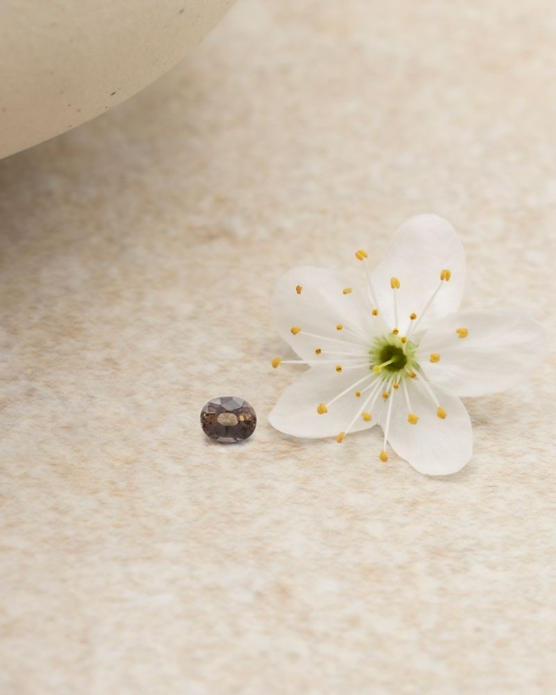 safir-natural-cafeniu-oval
