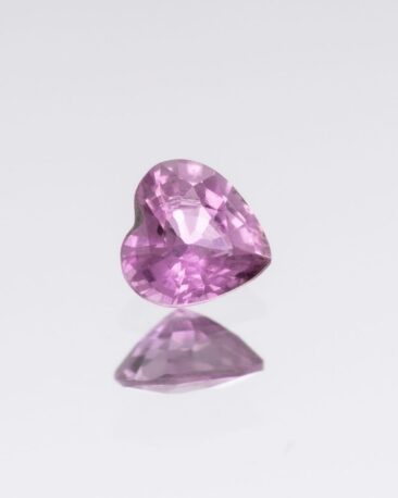 safir-natural-inimioara-roz