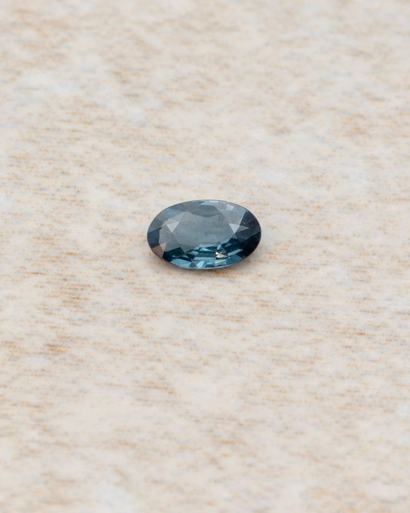 safir-natural-oval-albastru