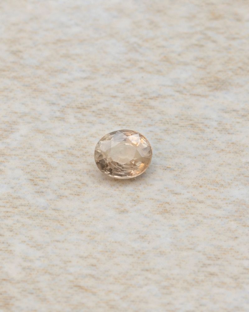 safir-natural-oval-galben-portocaliu