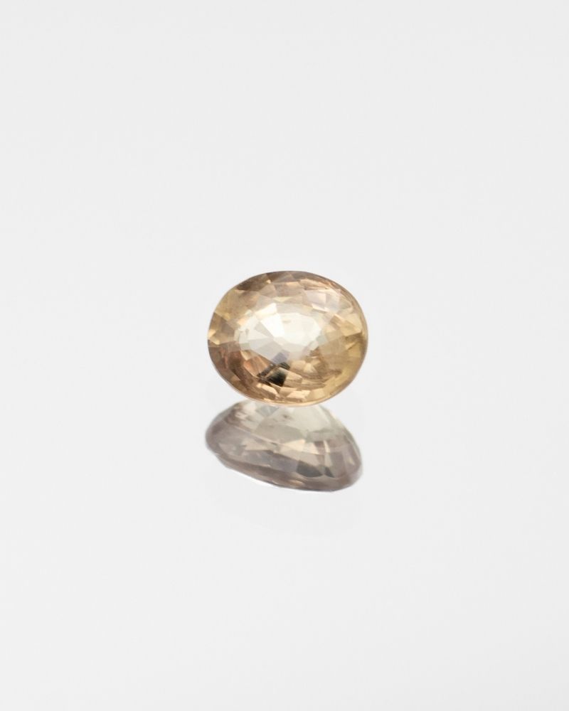safir-natural-oval-galben