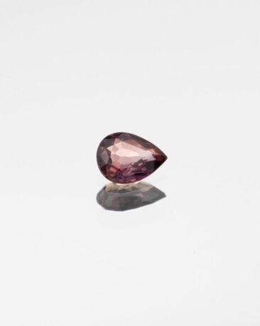 safir-natural-para-rosu-cafeniu