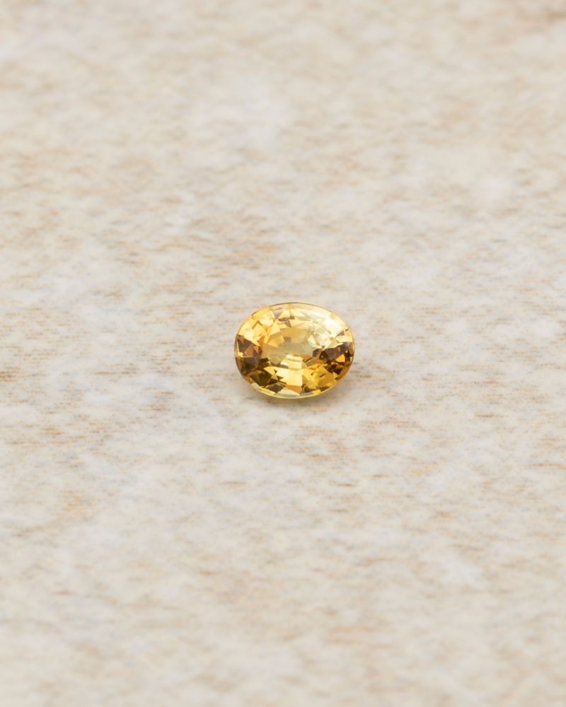 safir-natural-superb-galben