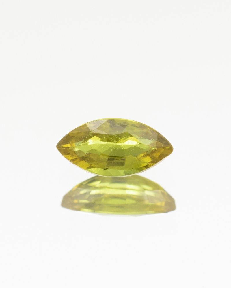 safir-natural-verde-deschis-lime-marchiza