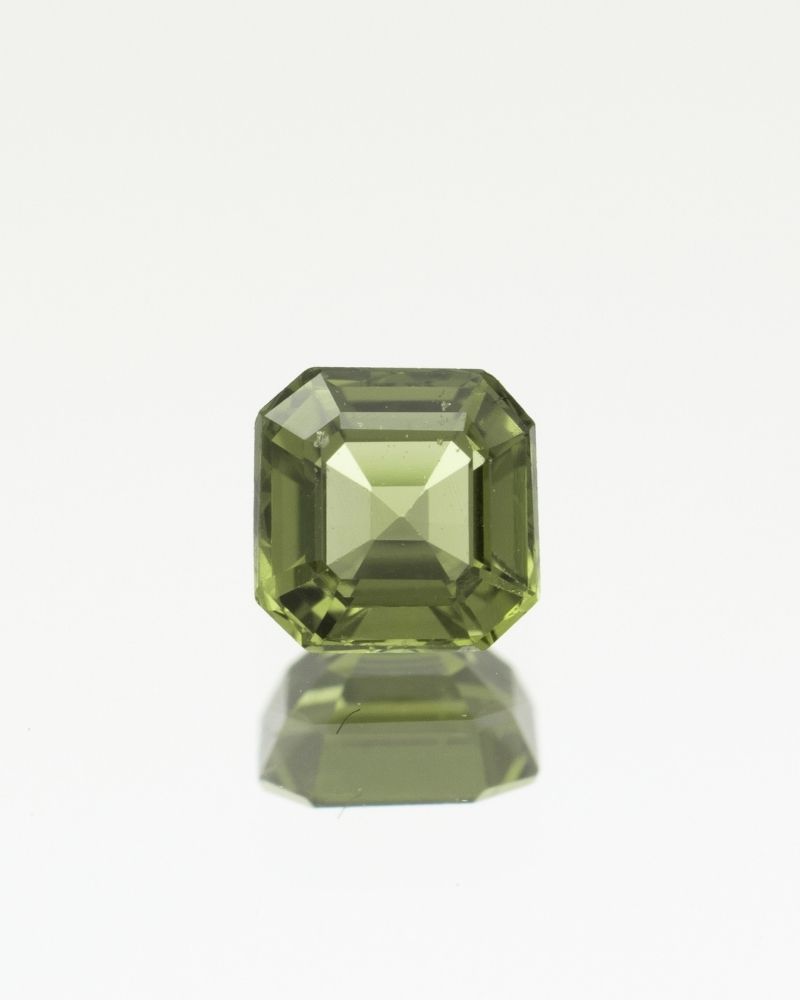safir-natural-verde-taietura-emerald
