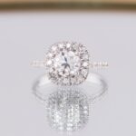 inel-aur-alb-logodna-la-comanda-diamante-naturale
