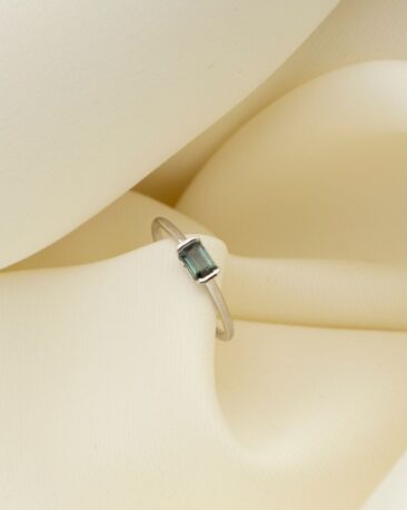 Inel NOT SO SIMPLE cu Safir Natural, Aur Alb 14K