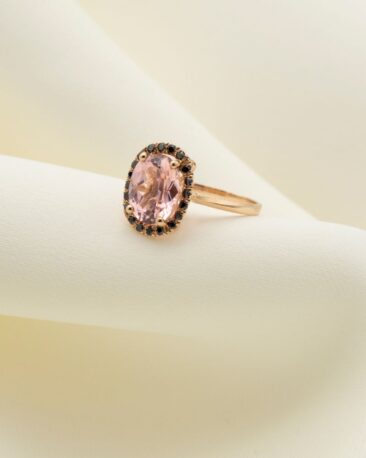 Inel PINK MARTINI cu Morganit si Diamante Naturale Negre, Aur Roz 14K