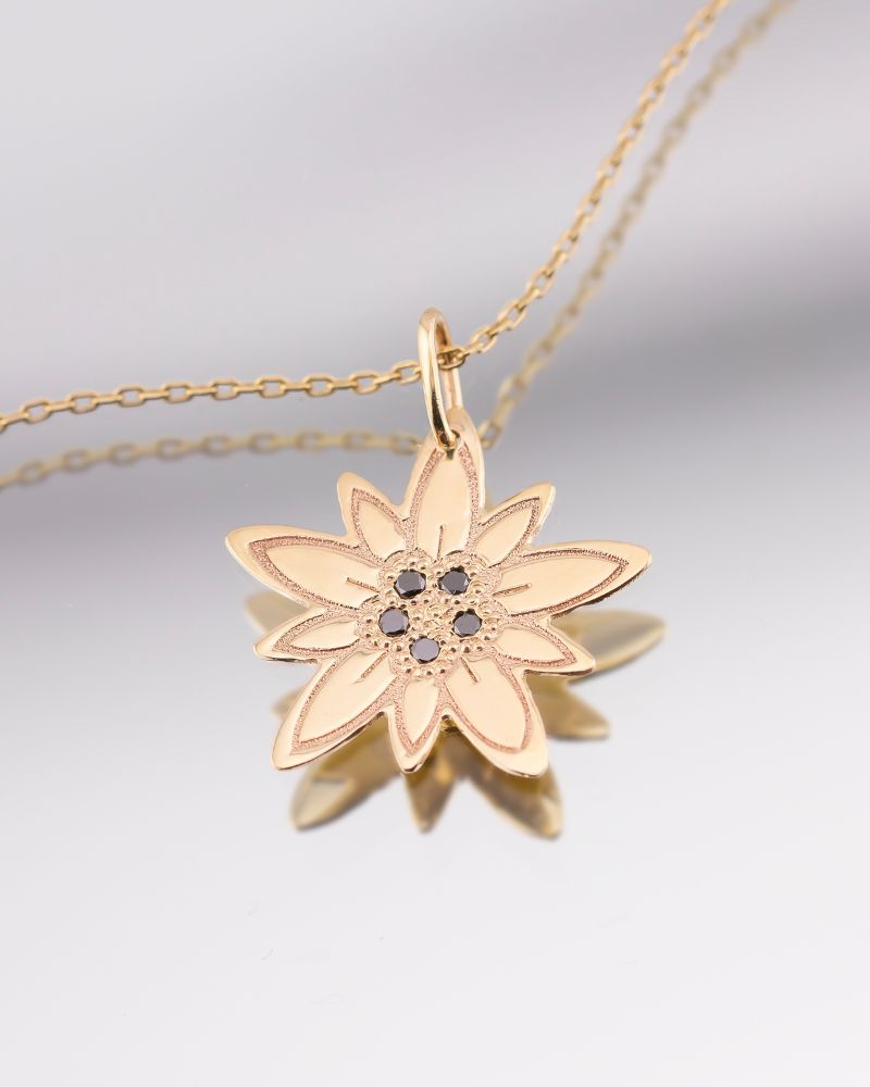 colier-dama-aur-diamant-negru-floare-de-colt