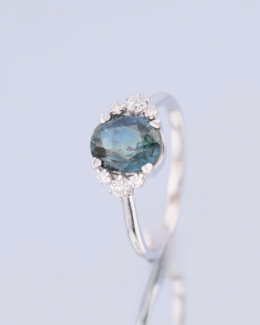 Inel OCEAN BLUE cu Safir Natural si Diamante Naturale, Aur Alb 14K