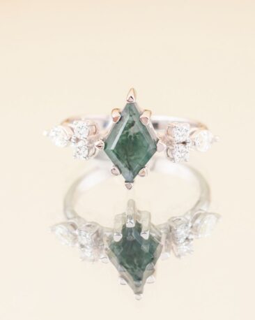 Inel spectaculos GALADRIEL cu Agata Moss si Diamante Naturale, Aur Alb 14K