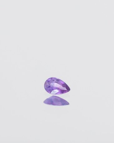 safir-natural-violet-lila-taietura-para