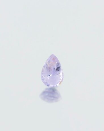 safir-naturala-violet-deschis-taietura-para