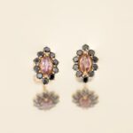 Cercei midnight roses unicati din aur galben 14k cu diamante si safire naturale.