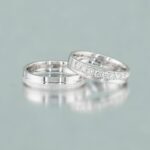 Verighete cu design custom din aur alb 14k si 10 diamante naturale.