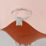 Inel de logodna personalizat cu diamante naturale si labgrown din aur 14k.