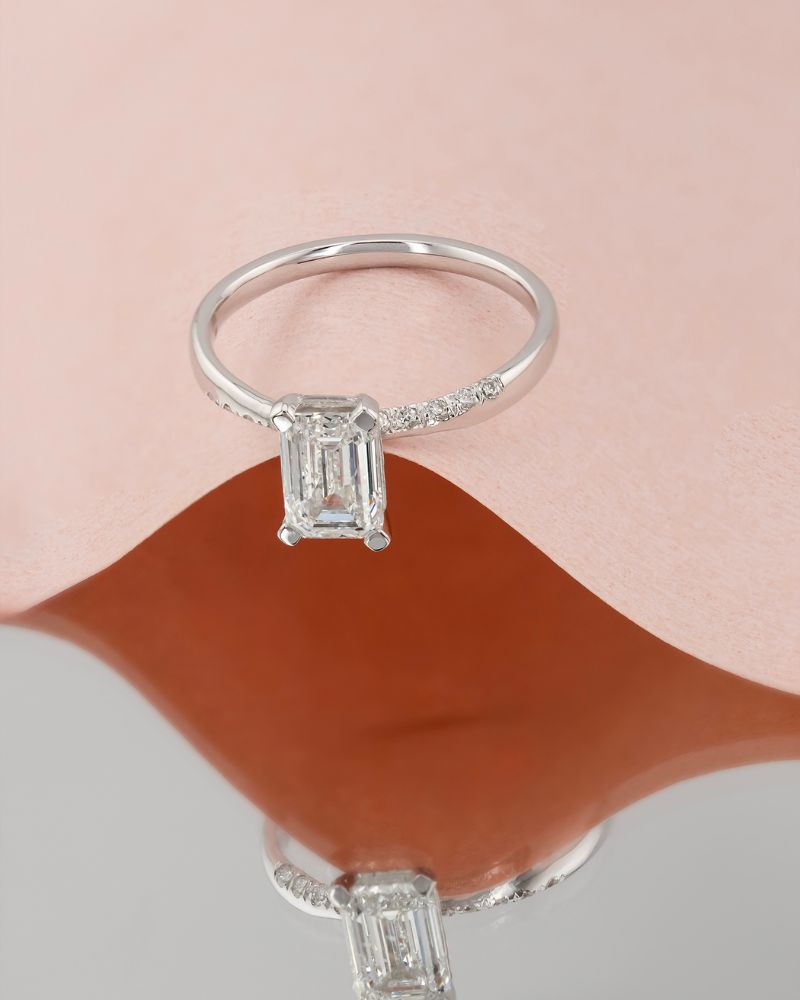 Inel de logodna personalizat cu diamante naturale si labgrown din aur 14k.