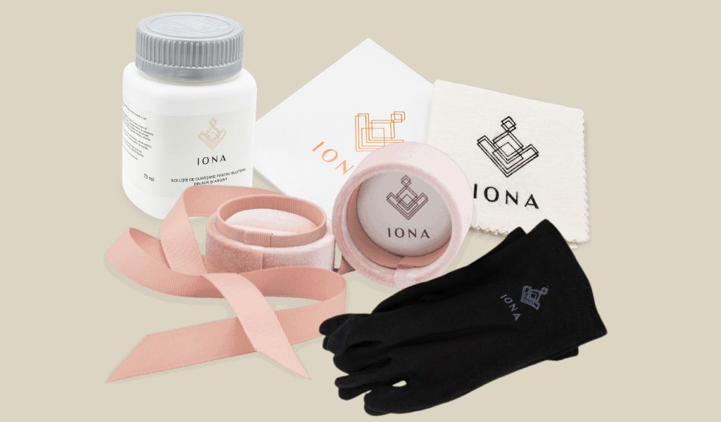 Ustensile de curatare bijuterii din aur sau argint premium IONA.
