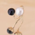Inel Unicat WHEN LIGHT MEETS DARK cu Perle Naturale de Cultura, Aur Galben 14K