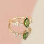 Inel custom made din aur 14k cu diamante si safir.