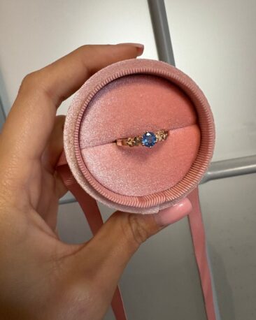 Inel BLUE FLOWER cu Safir Natural Albastru, Aur Roz 14K