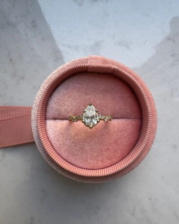 Inel BLUE FLOWER cu Safir Natural Albastru, Aur Roz 14K