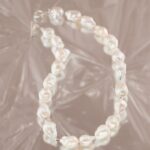 Colier la baza gatului IMPERFECT BEAUTY cu Perle Naturale Baroc, Argint 925