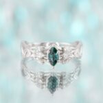 Inel de logodna ROYAL GREEN cu Safir Natural si Diamante Lab-grown, Aur Alb 18K