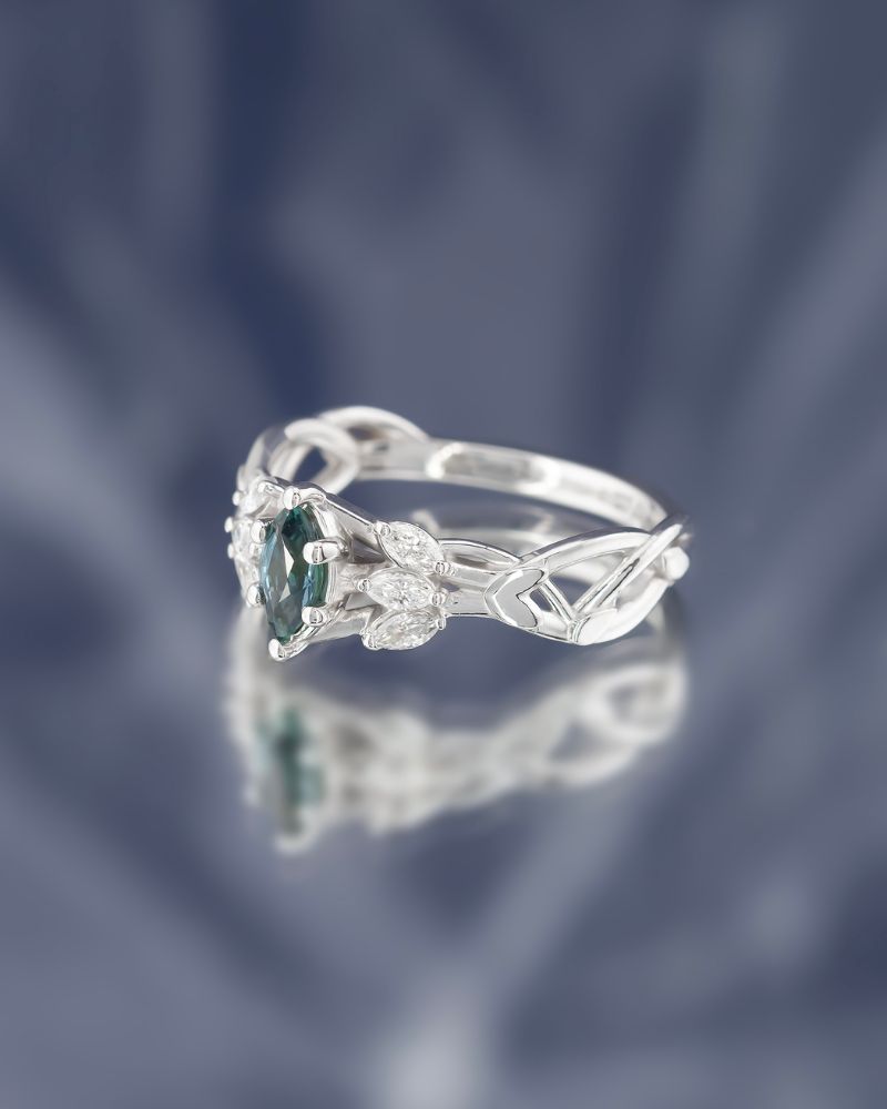 Inel de logodna ROYAL GREEN cu Safir Natural si Diamante Lab-grown, Aur Alb 18K