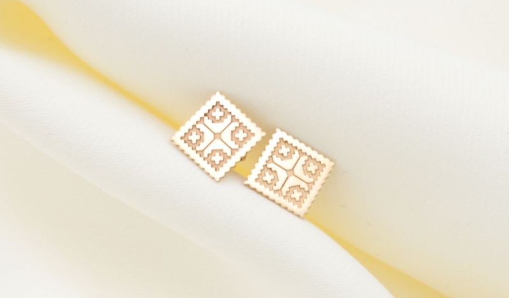 FLORI DE MARAMU – simbolul bucuriei si al autenticitatii in bijuteriile IONA