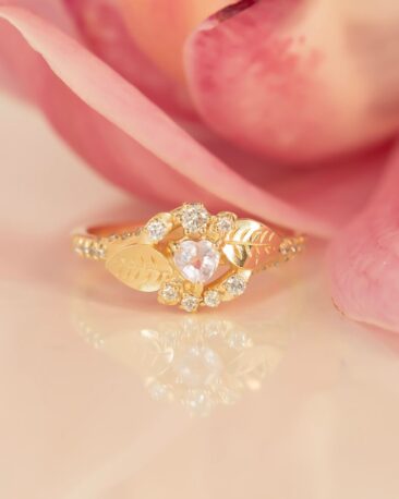 Inel de logodna PINKY PROMISE cu Safir Natural Inimioara si Diamante Naturale, Aur Galben 14K