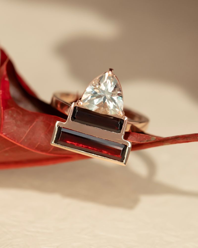 Inel Unicat FIRE & ICE cu Prasiolit Natural si Granate Naturale, Aur Roz 14K