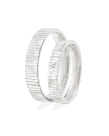 Verighete LINES OF DESTINY din aur alb 14K cu textura verticala si diamant natural, IONA