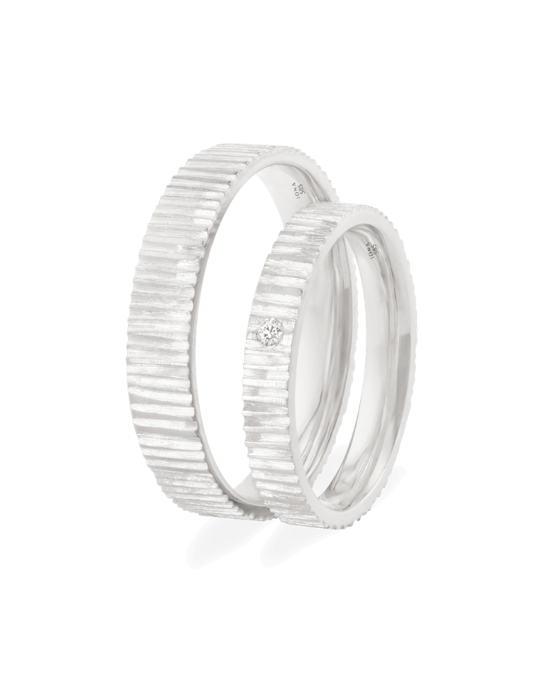 Verighete LINES OF DESTINY din aur alb 14K cu textura verticala si diamant natural, IONA