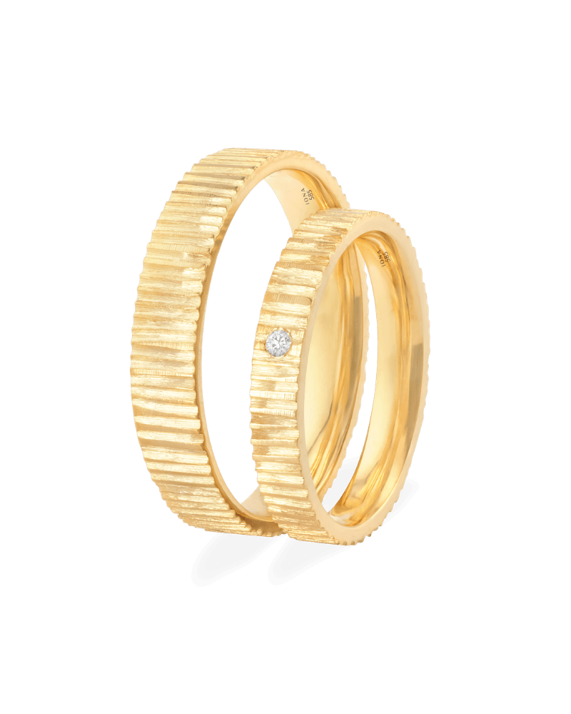 Verighete LINES OF DESTINY din aur galben 14K cu textura verticala si diamant natural, IONA
