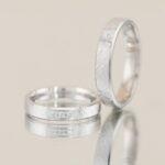 Verighete TIMELESS din aur alb 14K cu finisaj texturat si 3 diamante naturale, IONA