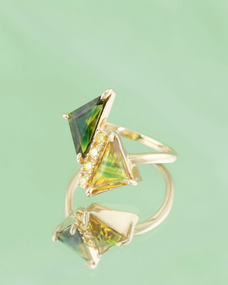 Inel unicat alegria design asimetric aur galben 14k iona